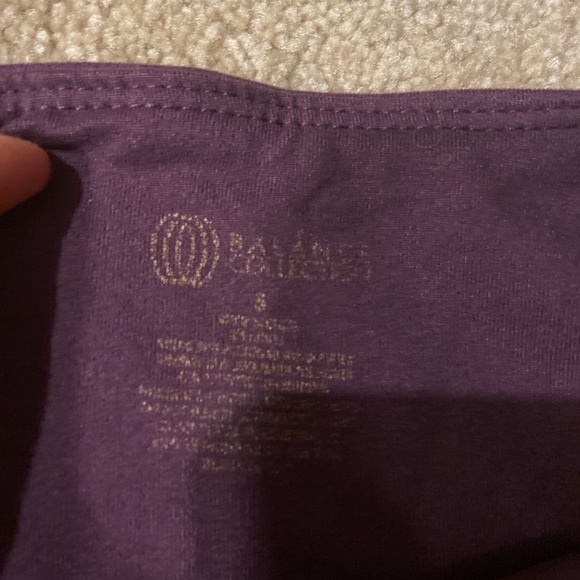 3 for 1 bundle. Size small mesh over shirts and plum leggings. - Picture 2 of 5